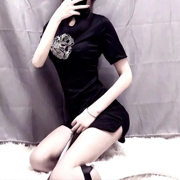 深夜中的企鹅